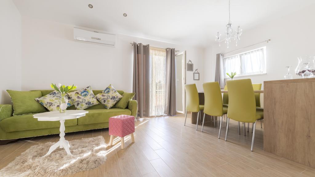 Apartment Libero Подстрана Екстер'єр фото