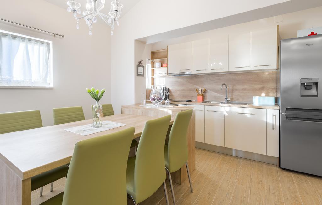 Apartment Libero Подстрана Екстер'єр фото
